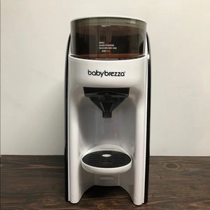 Gently used Baby Brezza Pro Advanced Formula Mixer